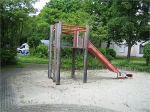 Ina-Seidel-Bogen_Klettergerüst